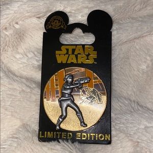 Star Wars LE Padmé in the Battle at Geonosis Pin